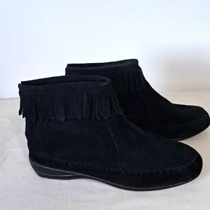 Fringed Leather Moccasin Ankle Booties Black Size 8 Shoes Comfort Ease